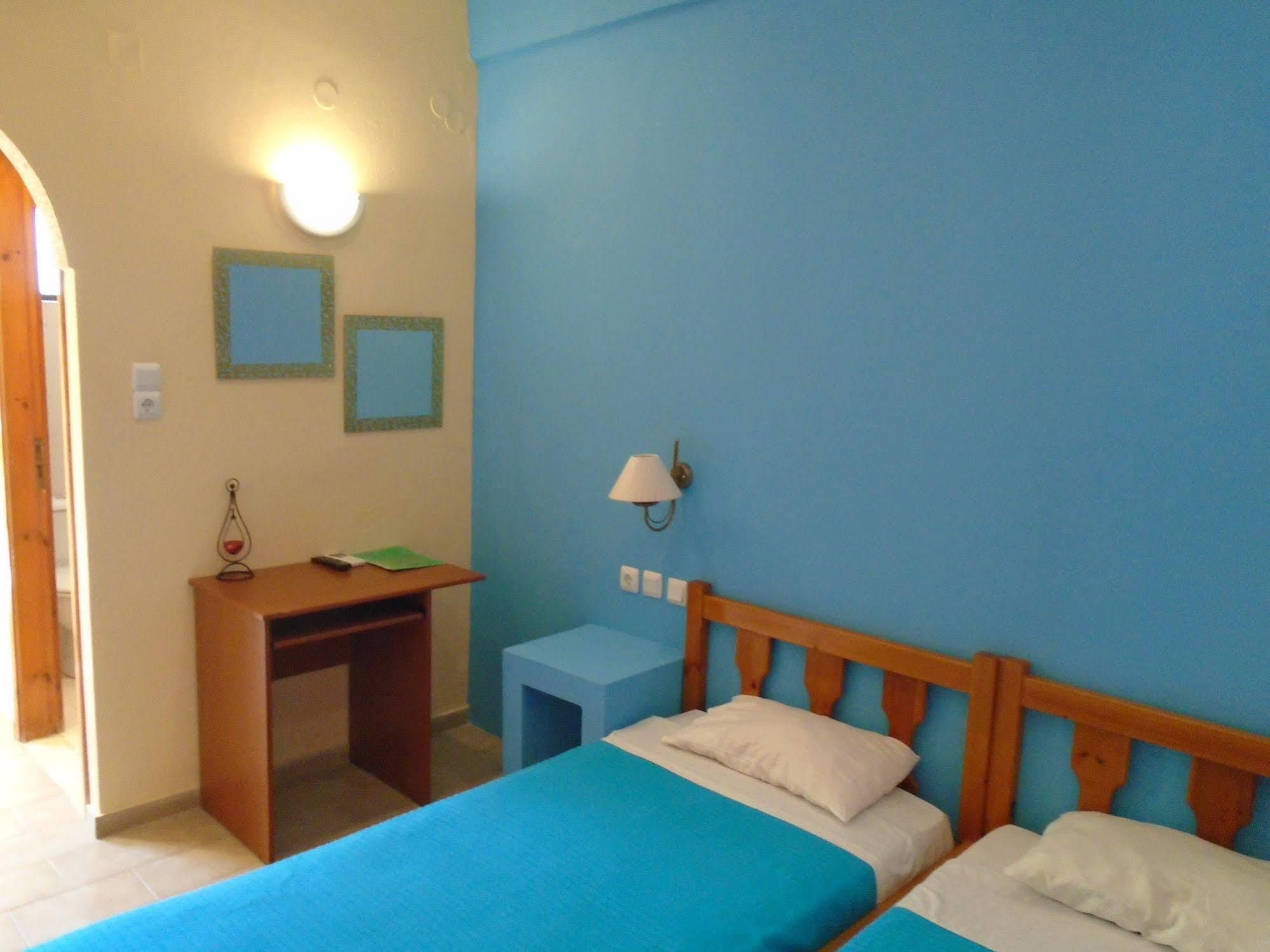 Adonis Beach Hotel Heraklion  Exterior photo